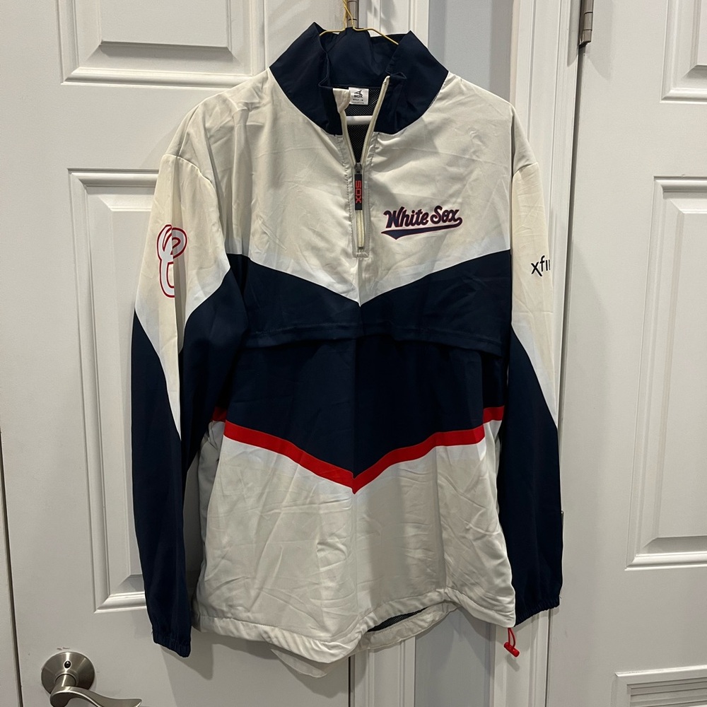 Chicago White Sox windbreaker